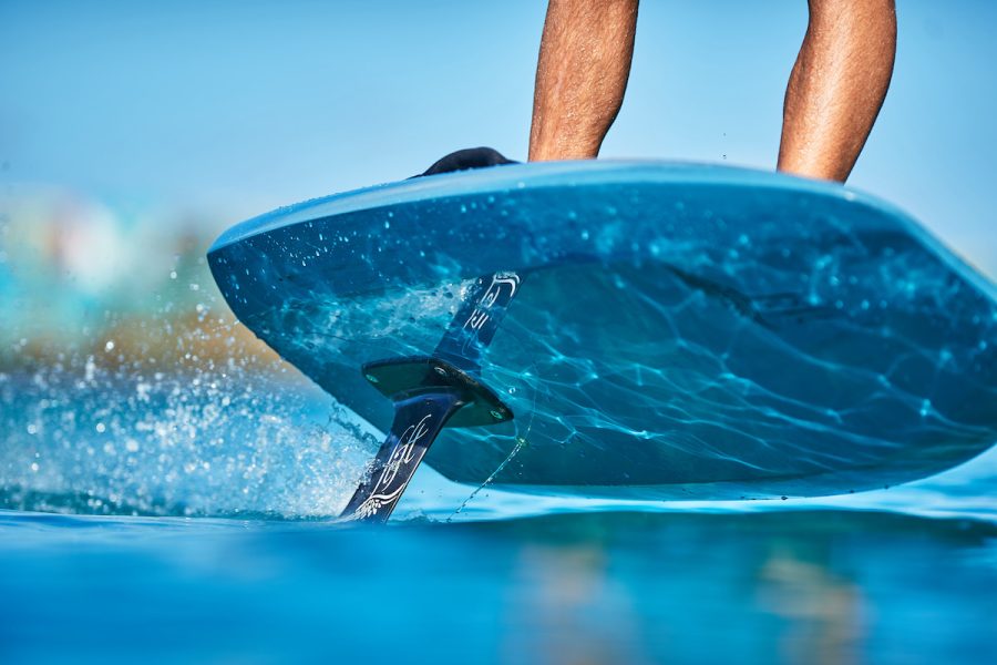 Efoil sur les planches Liftfoils